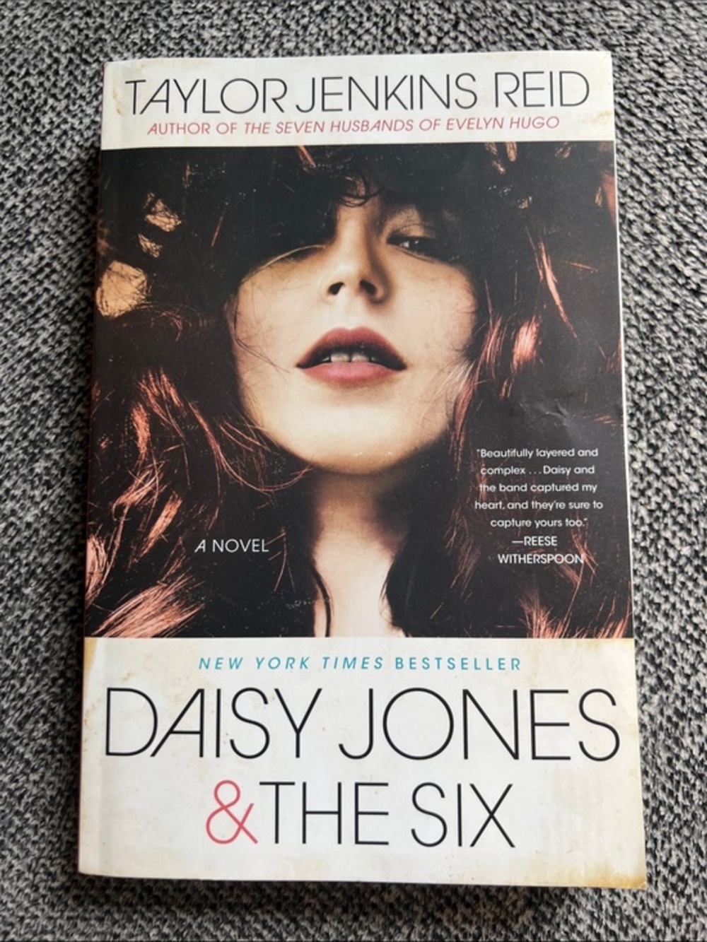 Daisy Jones & The Six by Taylor Jenkins Reid - White, Black, Red Cover